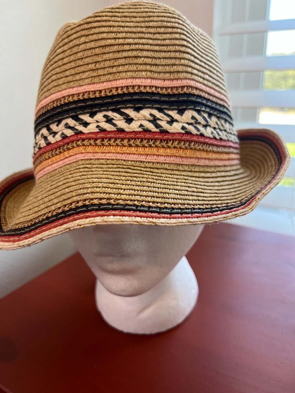 Women’s Woven Straw Fedora Hat – Boho Summer Sun Hat with Patterned Band